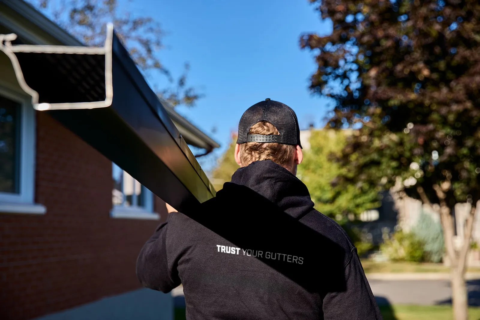 Installation de gouttières par FX Signature — Varennes et les environs